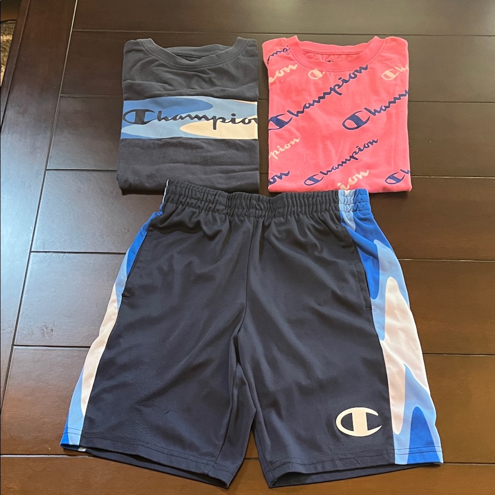 Boys blue champion t-shirt & shorts bundle size med